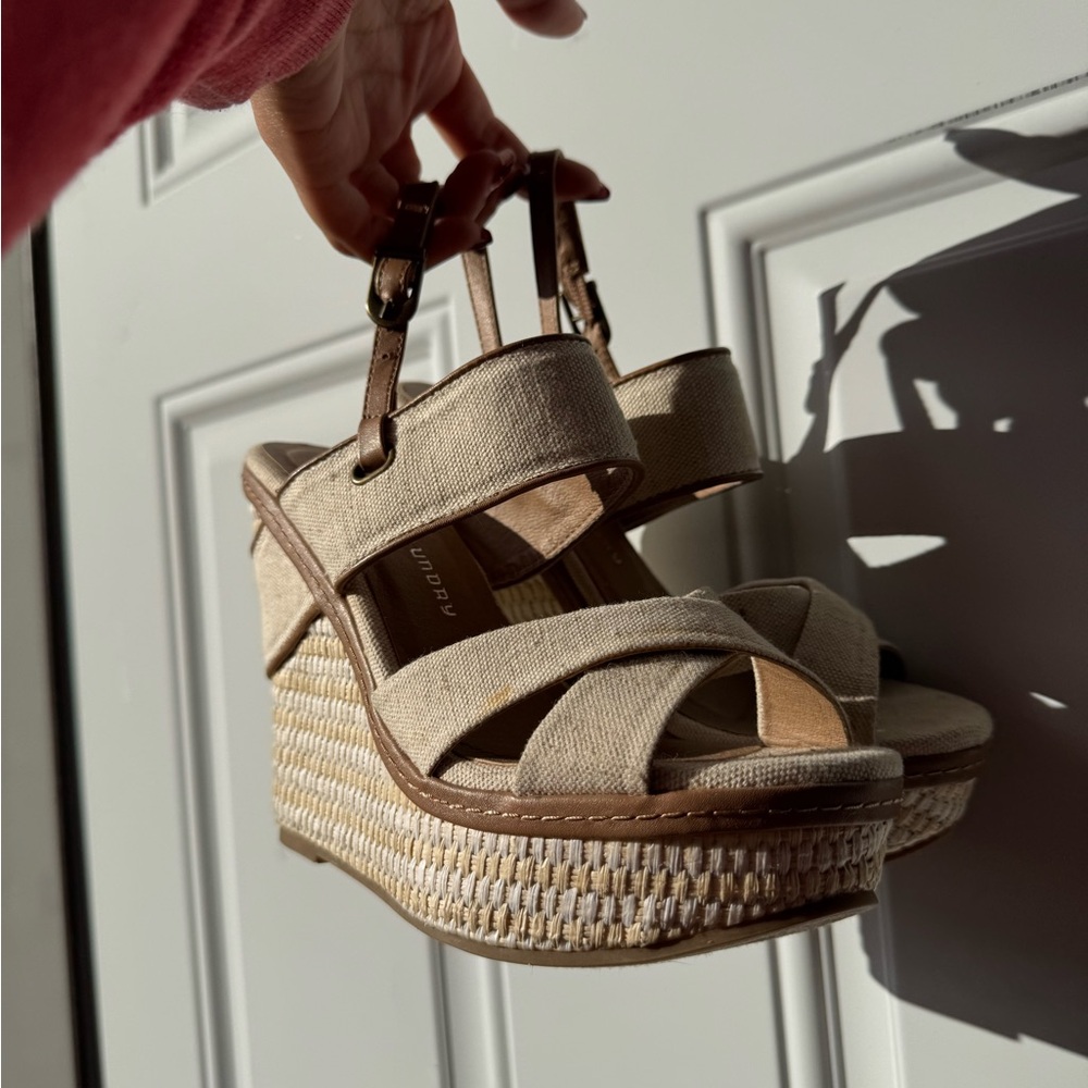 Elegant Vintage Y2K Cream Wedge Sandals Woven Detail